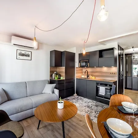 Nouveau Proche Part-dieu Ail Apartment *